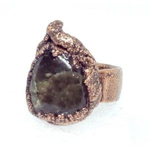 Labradorite copper electroformed crystal ring handmade